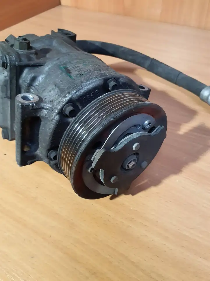Volkswagen Golf V (2003 - 2009) 1K0820803S Компрессор (насос) кондиционера воздуха — фото 2