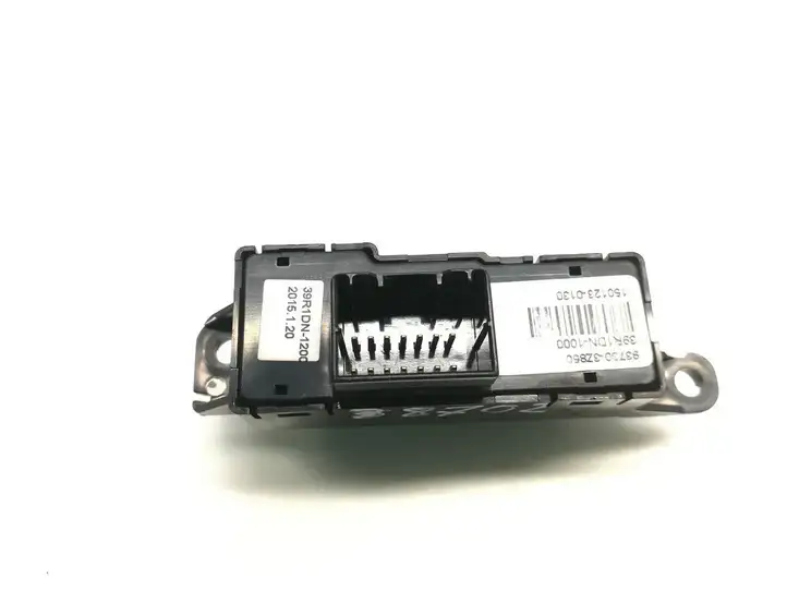 Hyundai i40 (2015 - ) 93730-3Z850 Кнопка DTC — фото 4
