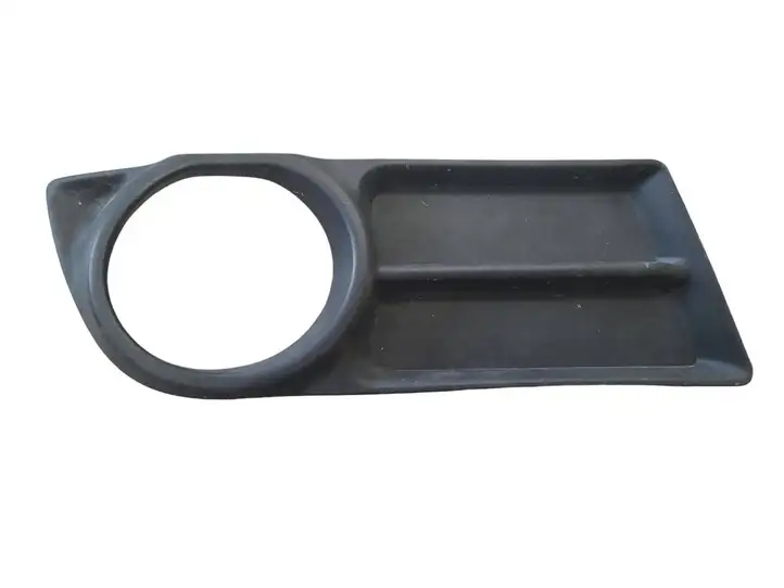 Toyota Corolla Verso AR10 (2004 - 2009) 521270F020 Решетка противотуманной фары — фото 1