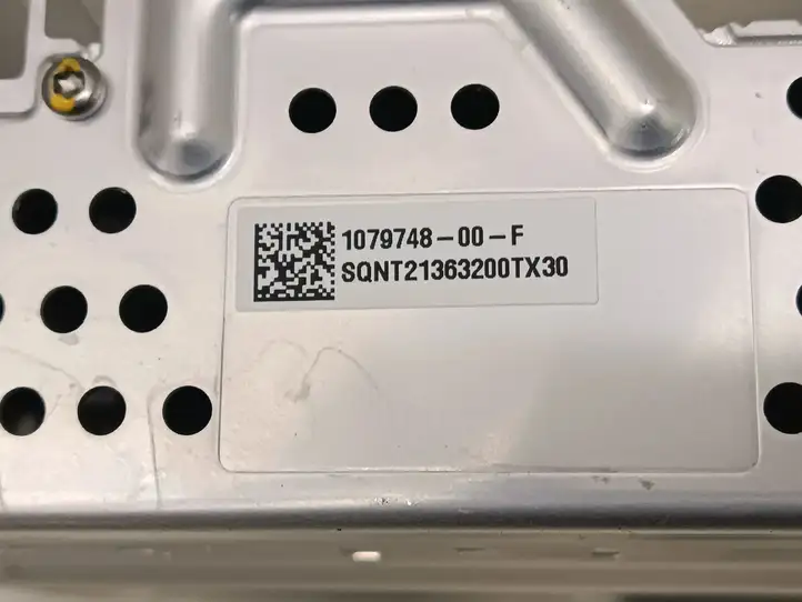 Tesla Model 3 (2017 - 2023) 107974800F Усилитель звука — фото 3