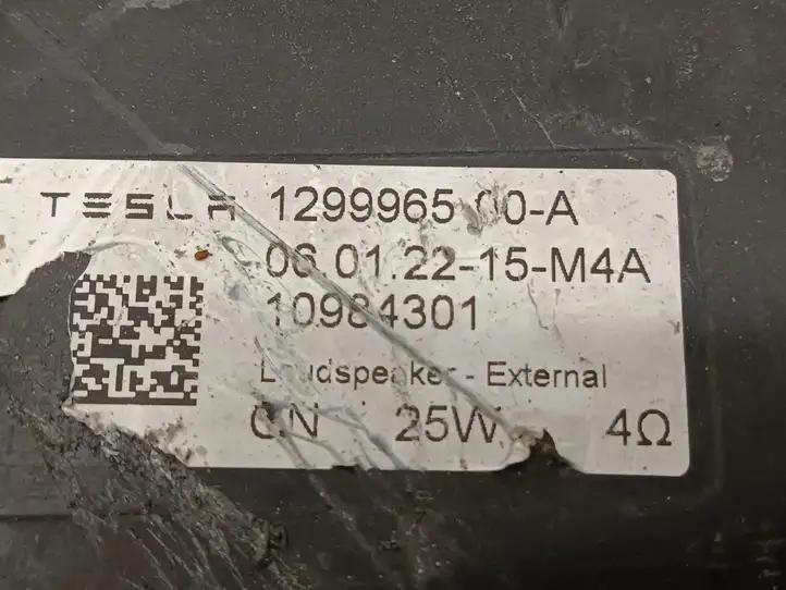 Tesla Model 3 (2017 - 2023) 129996500A Звуковой сигнал — фото 2