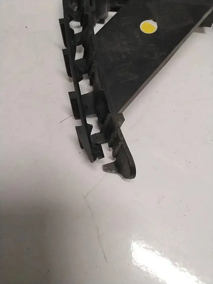 Citroen C4 (2008 - 2011) 9653832780 Кронштейн угловой части бампера — фото 4