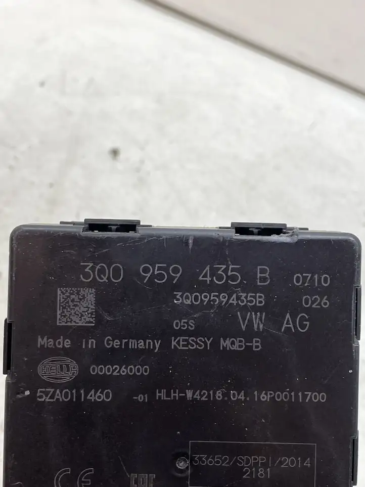 Volkswagen PASSAT B8 (2015 - ) 3Q0959435B Блок бесключевого доступа — фото 3