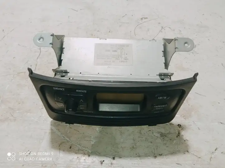 Toyota Yaris Verso (1999 - 2005) 8611052030 Магнитола / мультимедийная система — фото 1