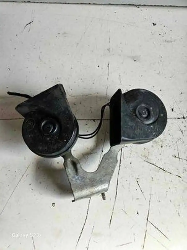 Ford Mondeo MK IV (2007 - 2014) A046522 Звуковой сигнал — фото 1