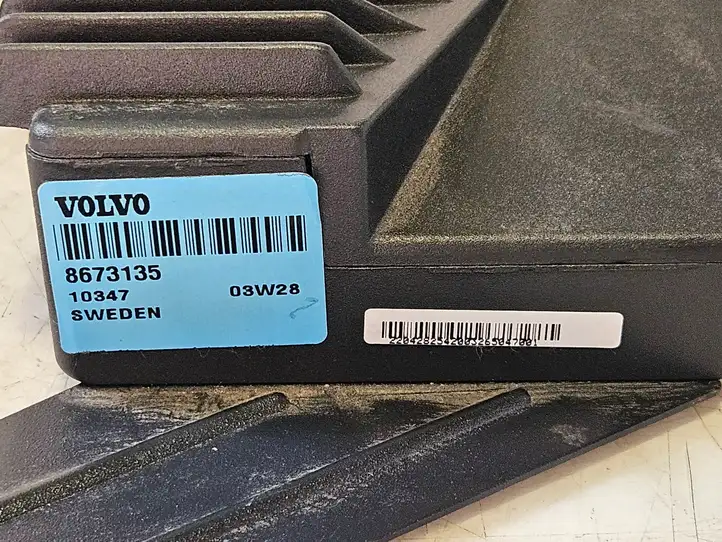 Volvo S60 (2000 - 2004) 8673135 Усилитель звука — фото 4