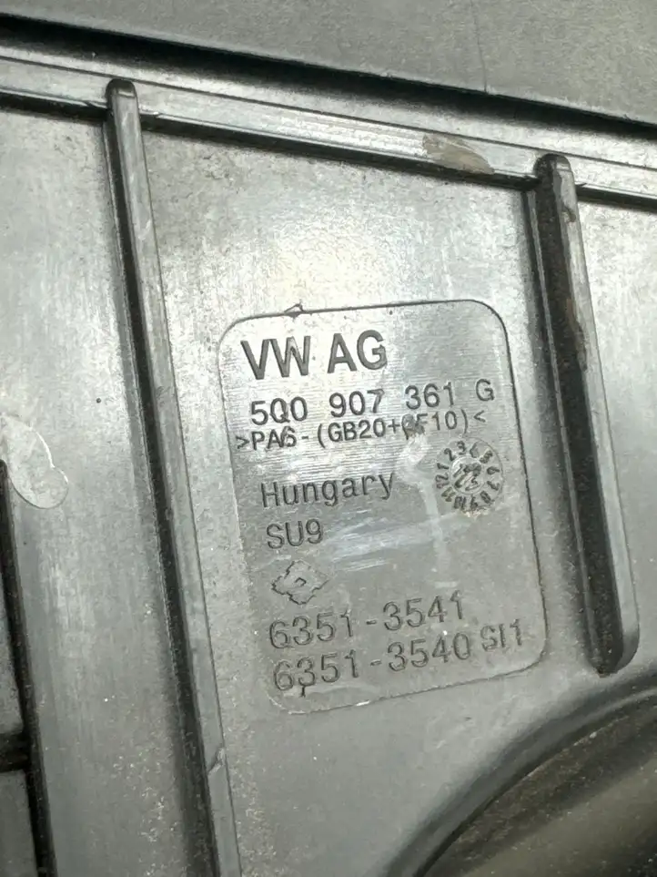 Volkswagen Golf VII (2013 - 2019) 5Q0907361G Блок предохранителей (комплект) — фото 7
