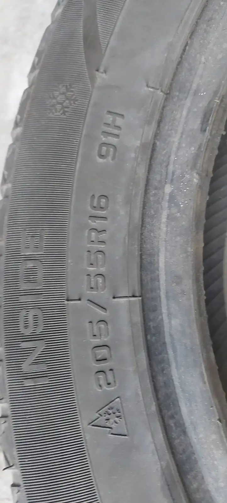 Volkswagen PASSAT B6 (2005 - 2010) Зимняя шина R16 — фото 3