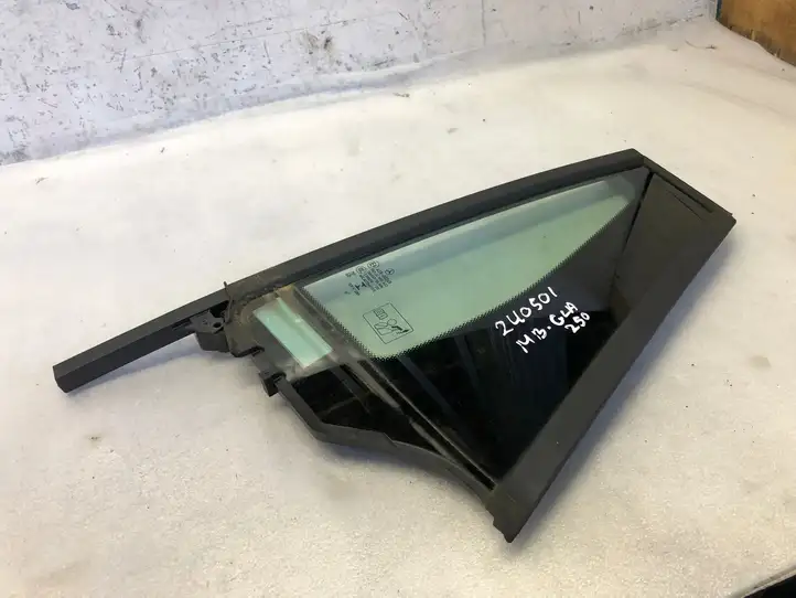 Mercedes-Benz GLA H247 (2020 - ) 43r00049 Форточка двери — фото 1