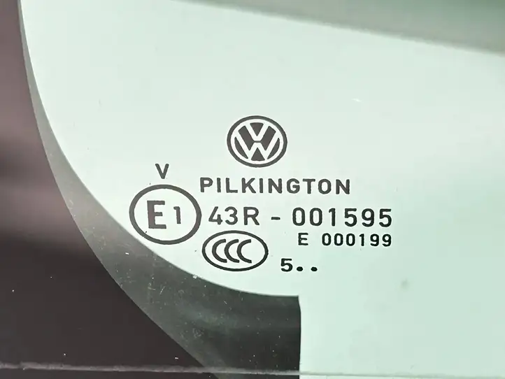 Volkswagen Golf VII (2013 - 2019) 5G9845214C Форточка двери — фото 2