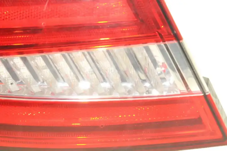 Jaguar XF X250 (2007 - 2015) CX2313405AD Задний фонарь в кузове — фото 3