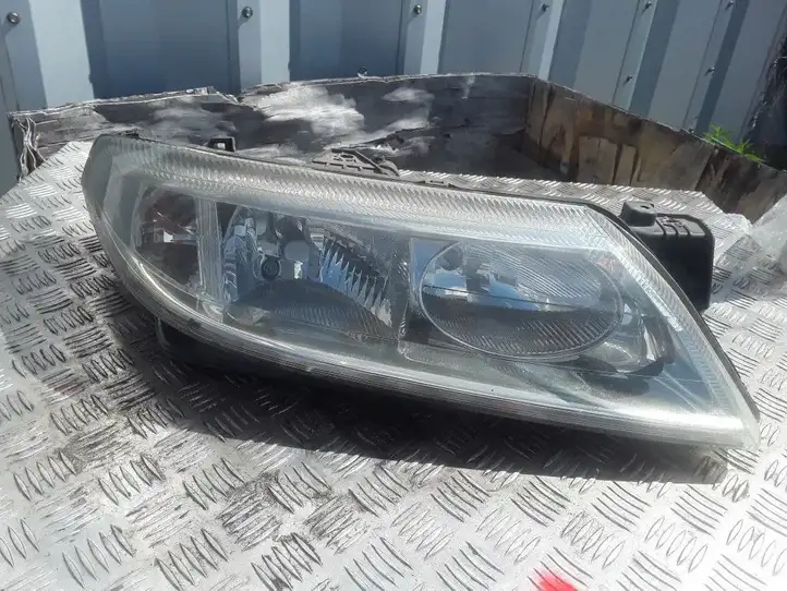 Renault Laguna II (2001 - 2005) 8200002847 Передняя фара — фото 1