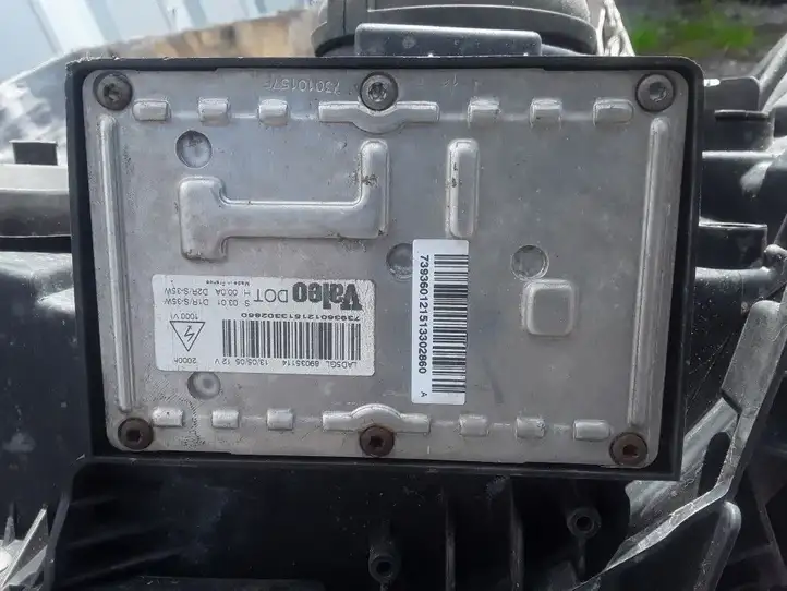 Renault Laguna II (2001 - 2005) 8200354743 Передняя фара — фото 3