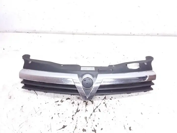 Opel Astra H (2004 - 2009) 13108471 Верхняя решетка радиатора — фото 1