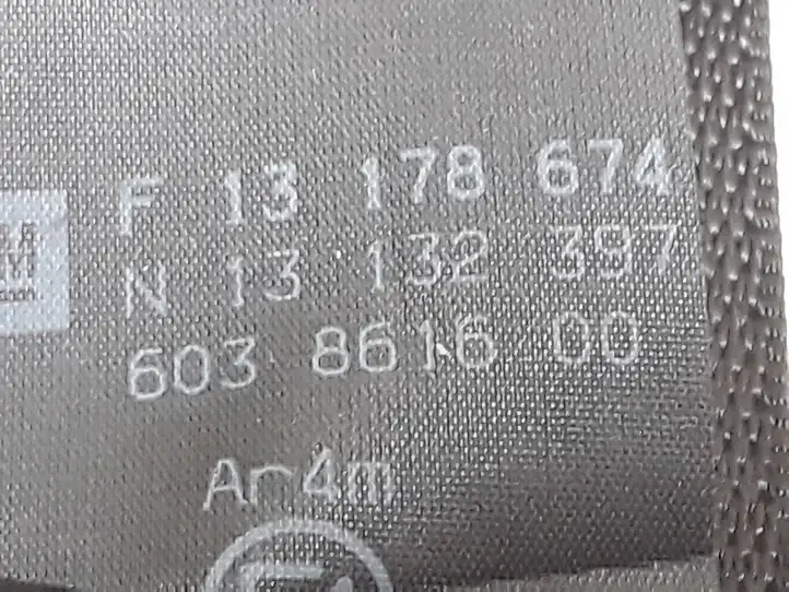 Opel Zafira B (2003 - 2006) 13178674 Задний ремень безопасности — фото 2