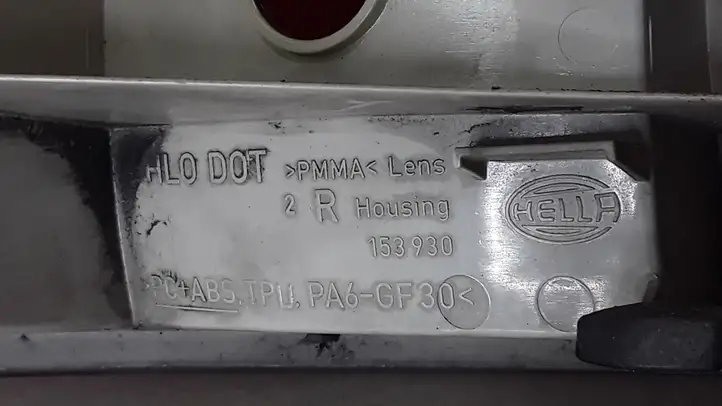 Audi A4 S4 B6 8E 8H (2000 - 2006) 8E0945096 Задний фонарь в кузове — фото 3