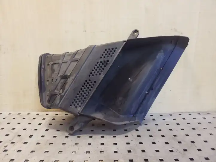 Audi A4 S4 B8 8K (2007 - 2011) 8K0129618 Детали воздухозаборника — фото 3