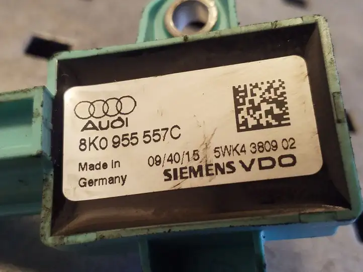 Audi A4 S4 B8 8K (2007 - 2011) 8K0955557C Датчик удара SRS — фото 2