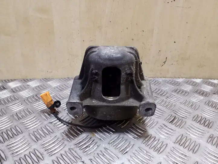 Audi A4 S4 B8 8K (2007 - 2011) 8K0199381NE Опора двигателя — фото 2