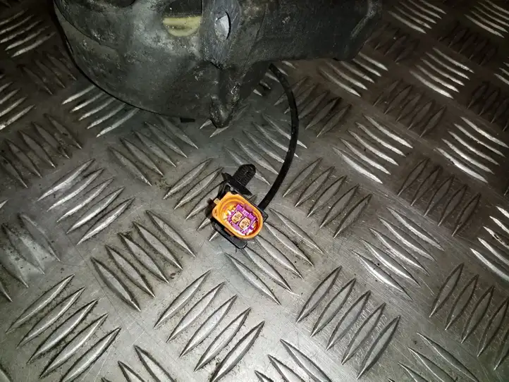 Audi A4 S4 B8 8K (2007 - 2011) 8K0199381NE Опора двигателя — фото 4