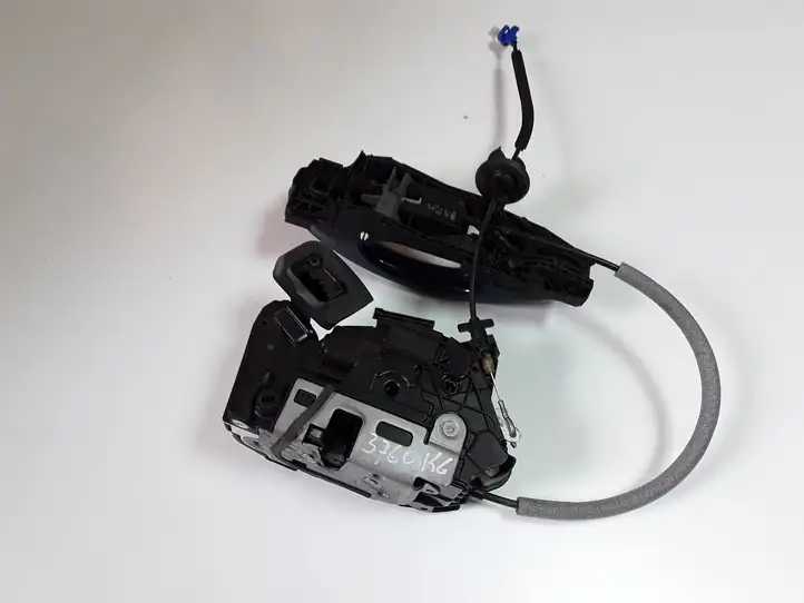 Seat Leon (5F) (2012 - 2019) 5K4839015AE Замок задней двери — фото 2