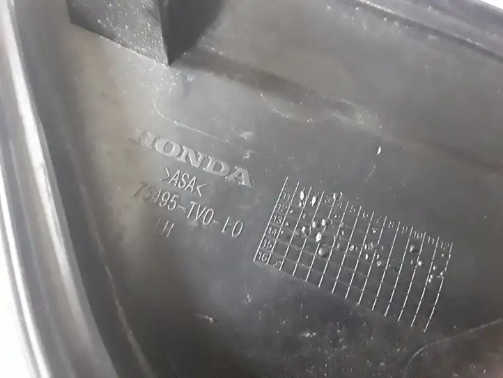 Honda Civic IX (2011 - 2017) 75495TV0E0 Накладка крыла — фото 3