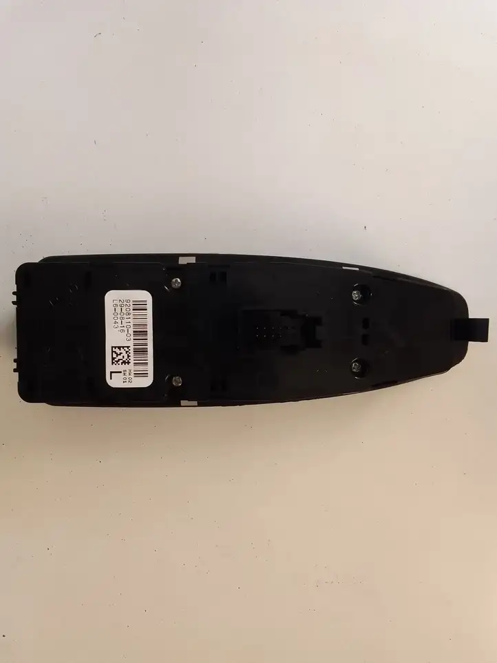 BMW 3 F30 F35 F31 (2012 - 2018) 920811003 Блок кнопок стеклоподъемников — фото 2