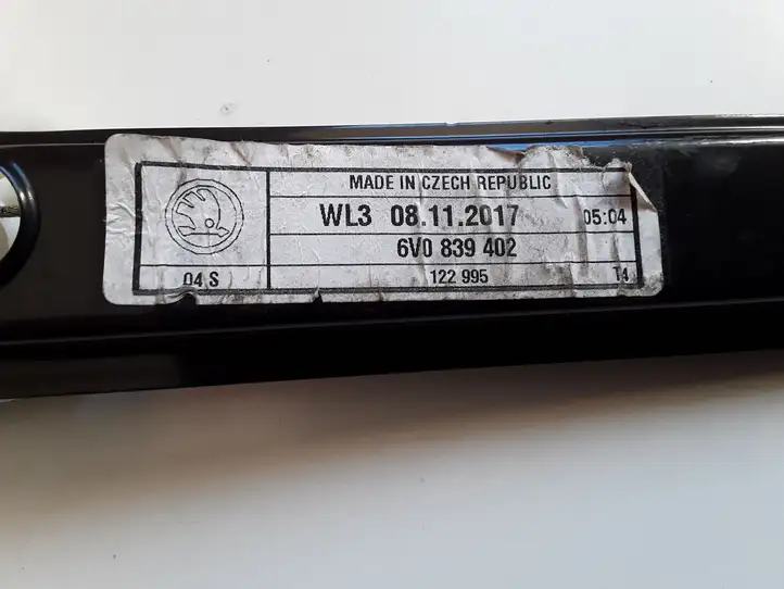 Skoda Fabia Mk3 (NJ) (2015 - 2021) 6V0839402 Механический стеклоподъемник задней двери — фото 3