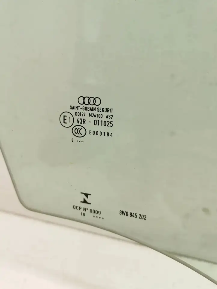Audi A4 S4 B9 (2015 - 2019) 8W0845202 Стекло передней двери — фото 4