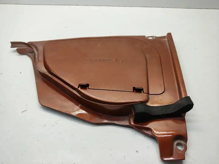 Nissan 370Z (2008 - 2014) 652751EA0A Крышка ящика аккумулятора — фото 1