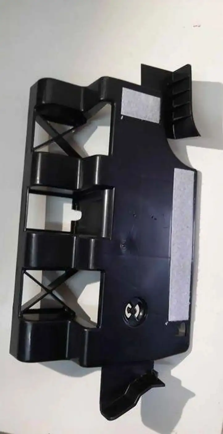 Tesla Model 3 (2017 - 2023) 147096300B Прочие детали салона — фото 2