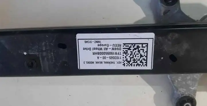 Tesla Model 3 (2017 - 2023) 110356500A Кронштейн компрессора кондиционера воздуха — фото 2