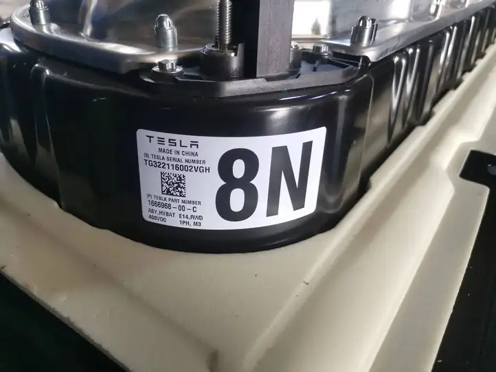 Tesla Model 3 (2017 - 2023) 166696800C Аккумулятор гибридного / электрического автомобиля — фото 4