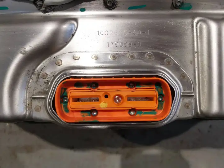 Tesla Model S (2016 - 2021) 1086755-00-D Аккумулятор гибридного / электрического автомобиля — фото 8
