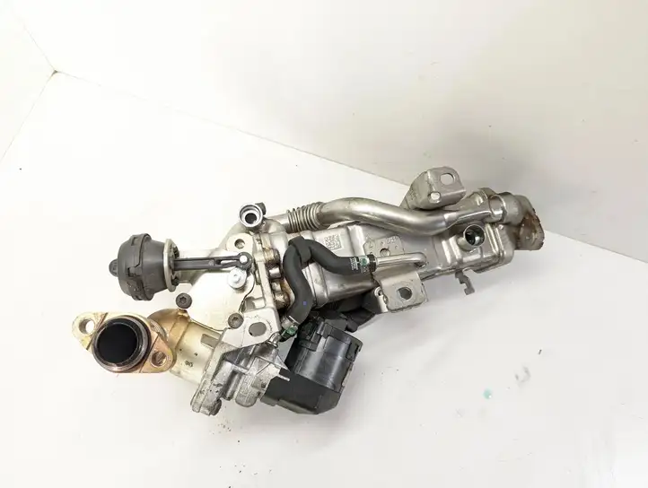 BMW 3 F30 F35 F31 (2012 - 2018) 7810871 Охладитель клапана EGR — фото 1