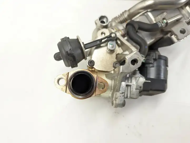 BMW 3 F30 F35 F31 (2012 - 2018) 7810871 Охладитель клапана EGR — фото 3