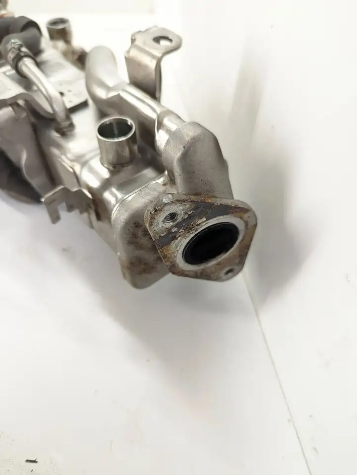 BMW 3 F30 F35 F31 (2012 - 2018) 7810871 Охладитель клапана EGR — фото 4