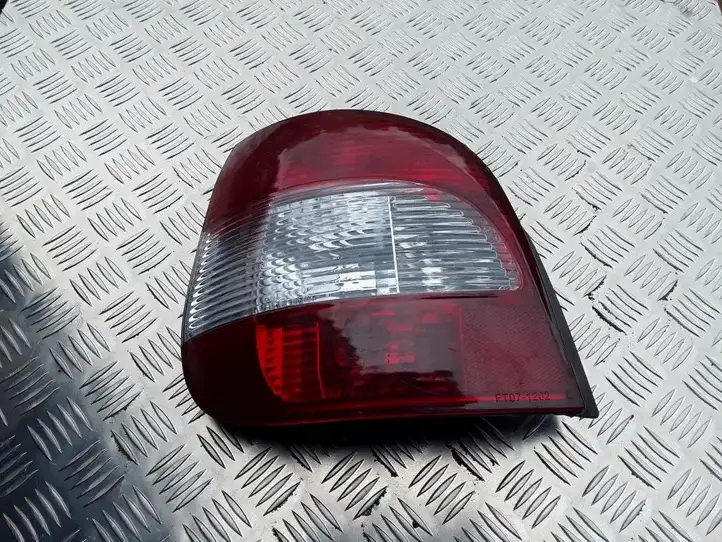 Renault Scenic I (1996 - 2003) 7700428054 Задний фонарь в кузове — фото 1