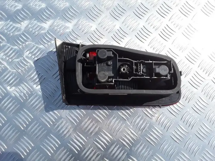 Renault Laguna II (2001 - 2005) 8200002476 Задний фонарь в крышке багажника — фото 2