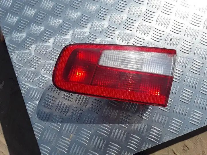 Renault Laguna II (2001 - 2005) 8200002476 Задний фонарь в крышке багажника — фото 1