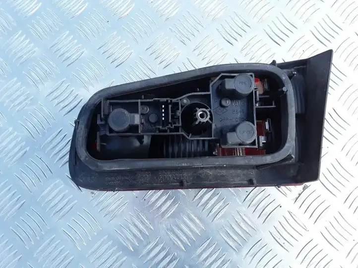 Renault Laguna II (2001 - 2005) 8200002475 Задний фонарь в крышке багажника — фото 2