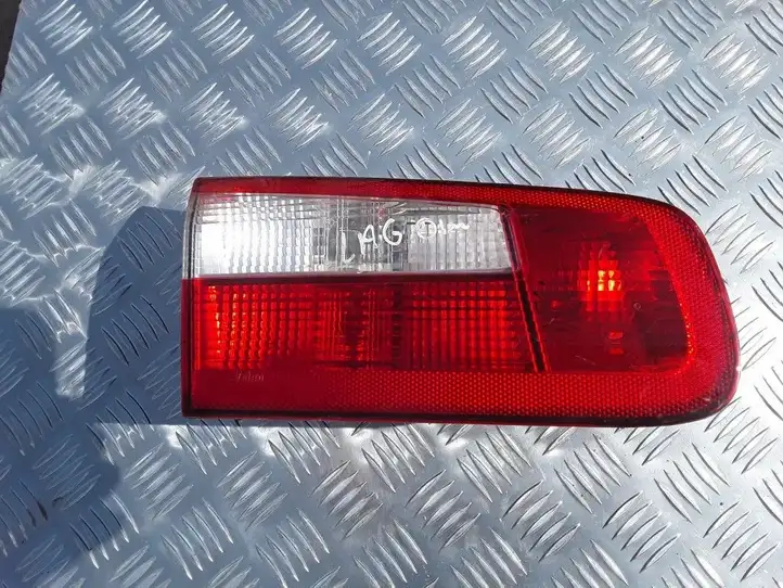 Renault Laguna II (2001 - 2005) 8200002475 Задний фонарь в крышке багажника — фото 1