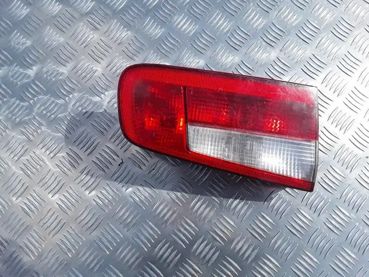 Renault Laguna II (2001 - 2005) 8200002475 Задний фонарь в крышке багажника — фото 1