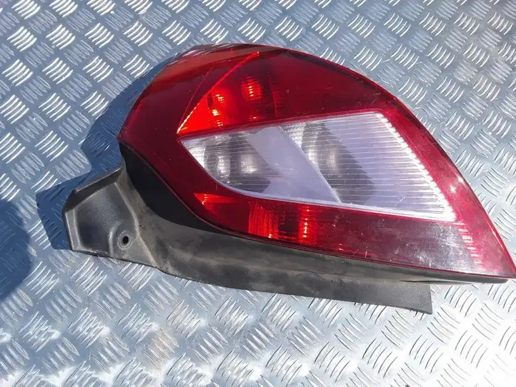 Renault Megane II (2002 - 2005) 8200073237 Задний фонарь в кузове — фото 1