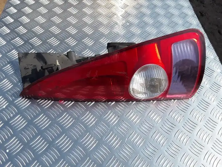 Renault Espace - Grand espace IV (2004 - 2014) 8200027152 Задний фонарь в кузове — фото 1