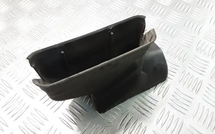 Seat Cordoba (6L) (2002 - 2009) 6Q0805971F Детали воздухозаборника — фото 4
