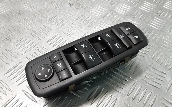 Chrysler Grand Voyager V (2007 - 2010) 04602536AD Блок кнопок стеклоподъемников — фото 2