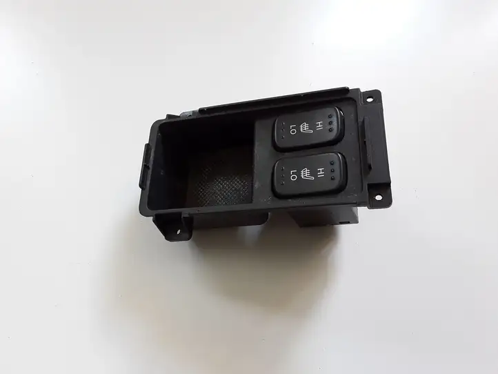 Honda CR-V (2006 - 2009) 83410SWAU010 Включатель обогрева — фото 1