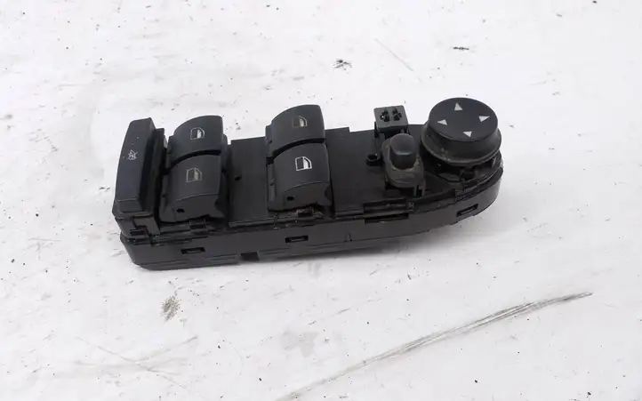 BMW X1 E84 (2009 - 2015) 9216047 Кнопка стеклоподъемников — фото 3