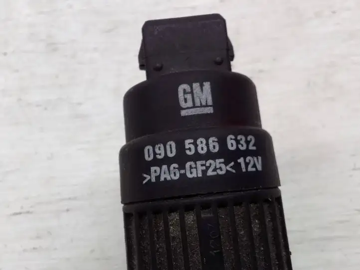 Opel Combo C (2001 - 2005) 090586632 Насос омывателя стекла — фото 3